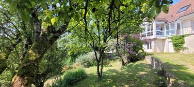 Maison de ville - 147 m² - 8 pièces