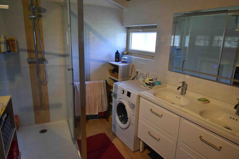 Maison traditionnelle - 153 m² - 6 pièces