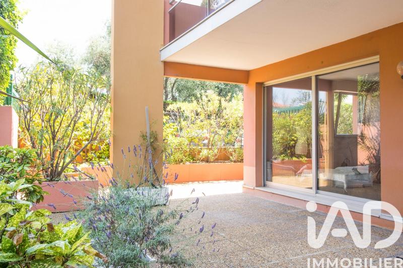 Appartement - 90 m² - 4 pièces