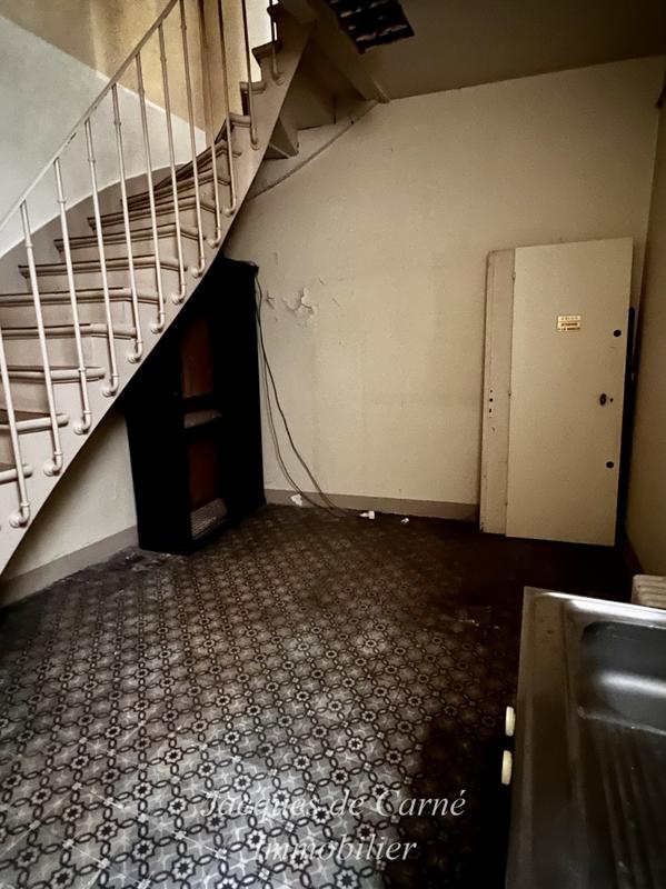 Local commercial - 122 m² - 6 pièces