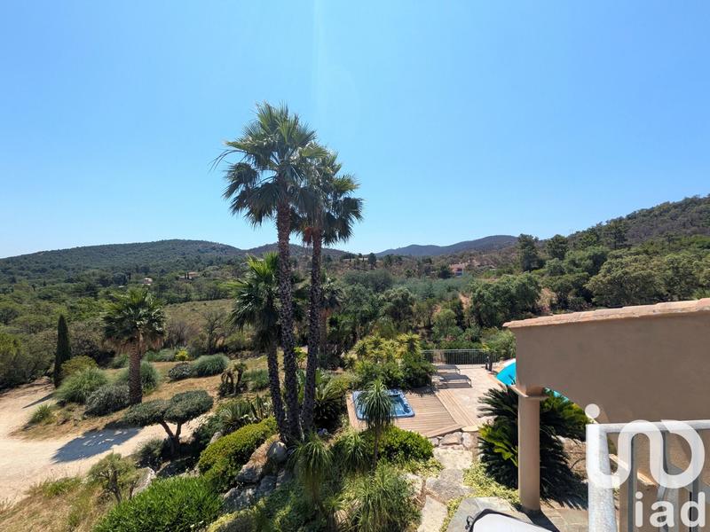 Maison - 460 m² - 12 pièces