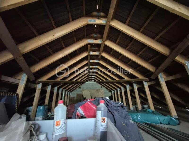 Maison traditionnelle - 90 m² - 4 pièces