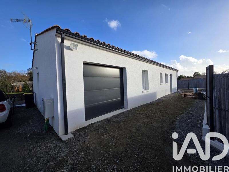Maison - 83 m² - 4 pièces