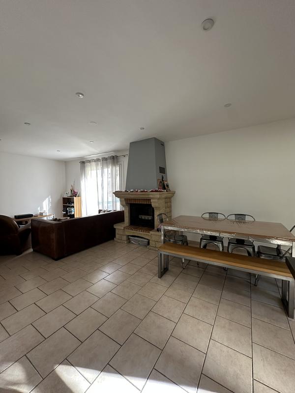 Maison - 83 m² - 4 pièces