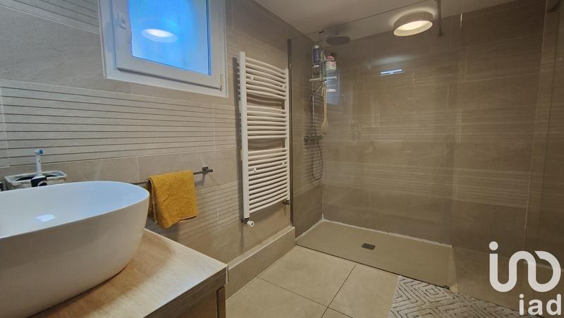 Maison - 215 m² - 10 pièces