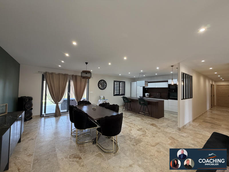 Maison - 150 m² - 5 pièces