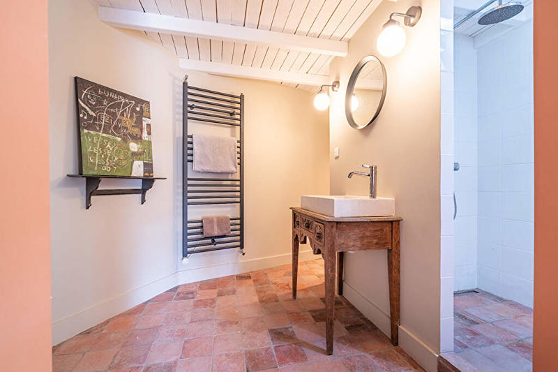 Demeure - 260 m² - 6 pièces