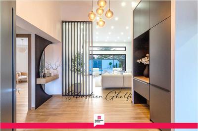 Maison - 202 m² - 7 pièces