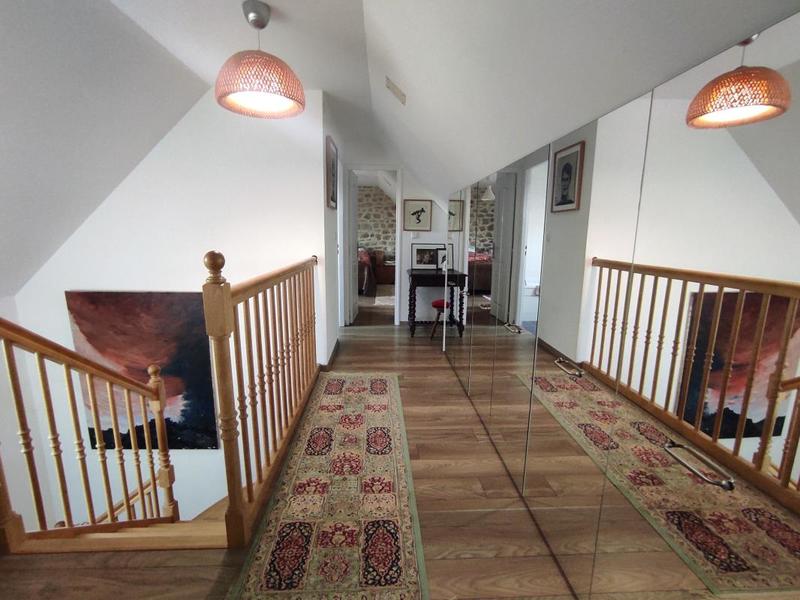 Maison - 300 m² - 10 pièces