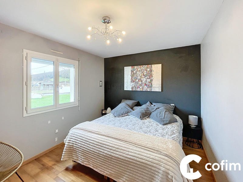 Maison - 190 m² - 8 pièces