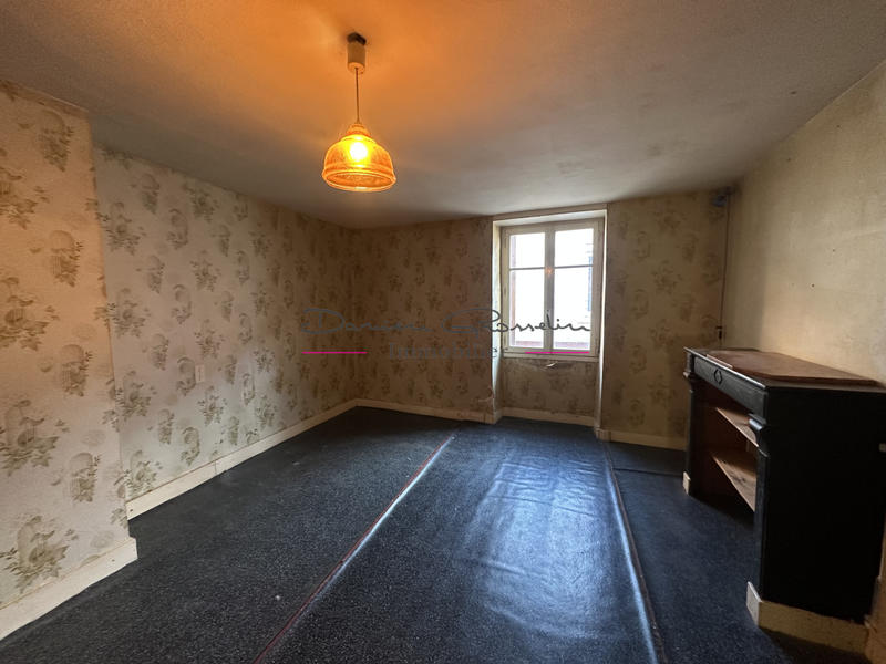 Maison - 153 m² - 7 pièces