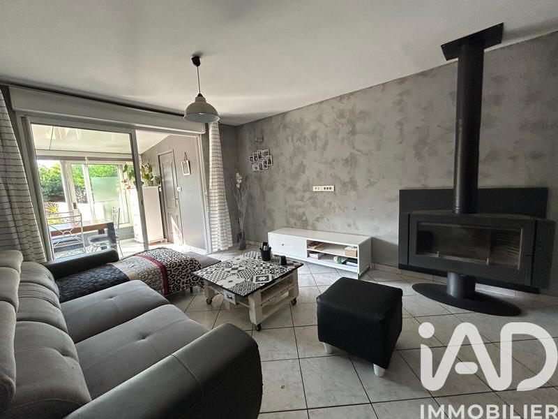 Maison - 95 m² - 5 pièces