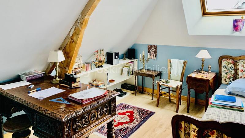 Maison en pierre - 241 m² - 10 pièces