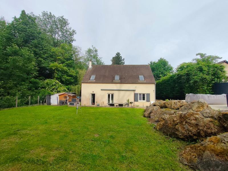 Maison - 147 m² - 6 pièces