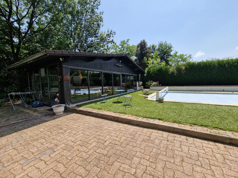 Maison - 268 m² - 7 pièces