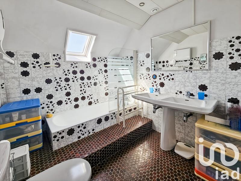 Maison - 148 m² - 7 pièces