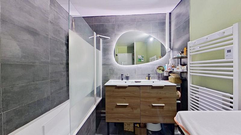 Appartement - 83 m² - 4 pièces