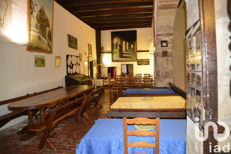 Maison - 410 m² - 10 pièces