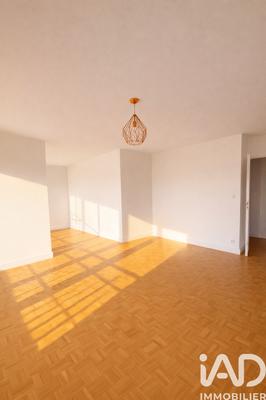Appartement - 99 m² - 5 pièces