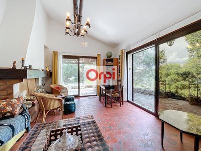 Villa - 90 m² - 4 pièces