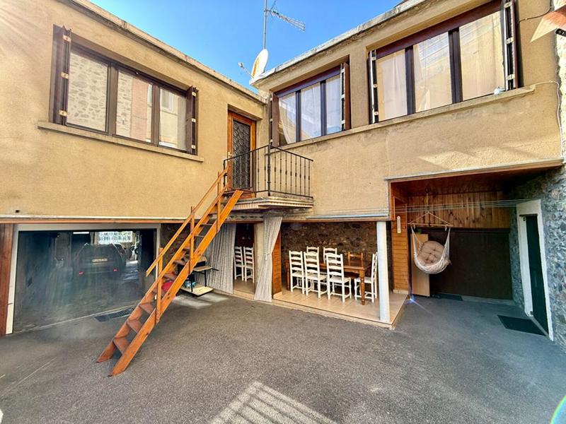 Maison - 188 m² - 6 pièces