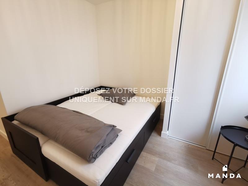 Chambre - 11 m² - 4 pièces