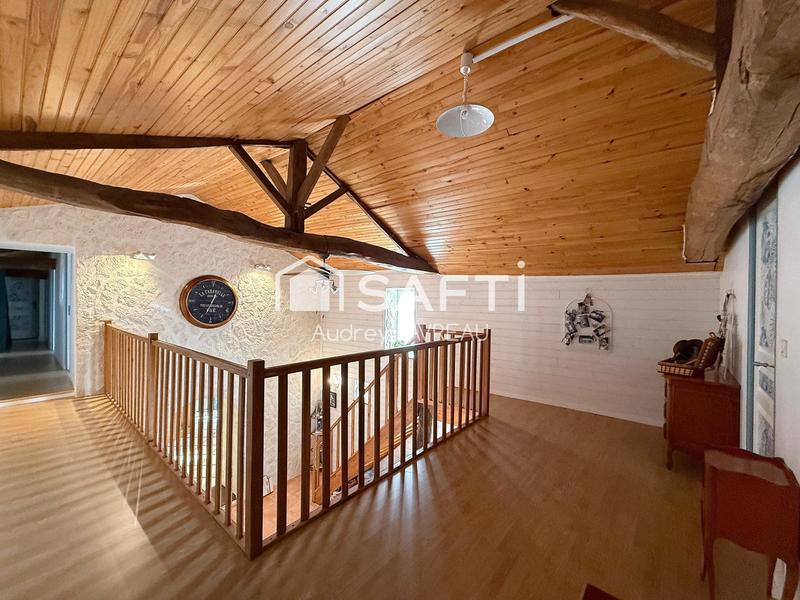 Maison - 182 m² - 6 pièces