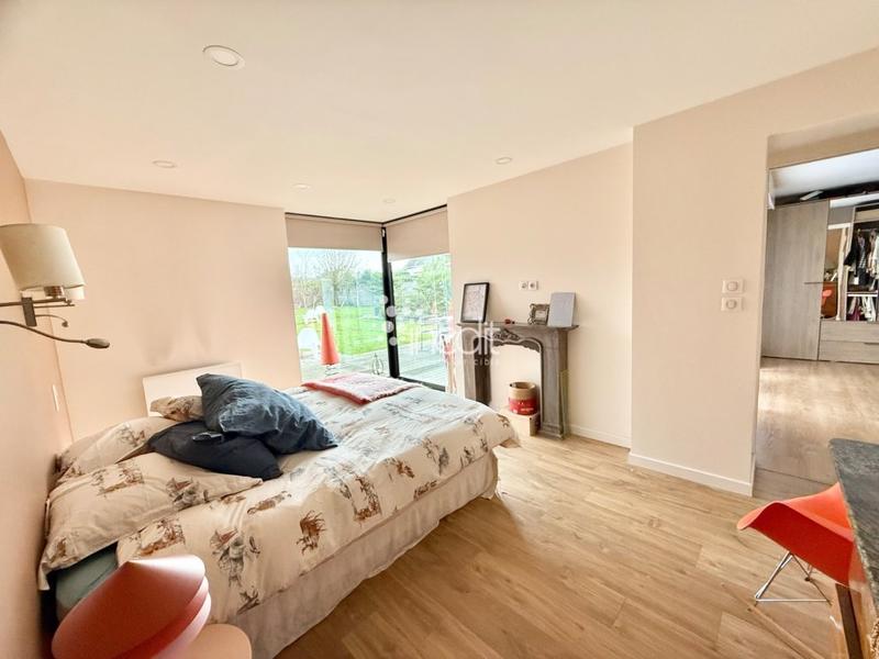 Maison d'architecte - 237 m² - 7 pièces