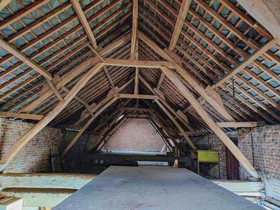 Maison - 250 m² - 2 pièces