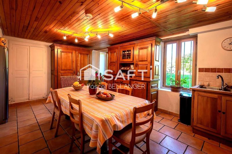 Maison - 152 m² - 6 pièces