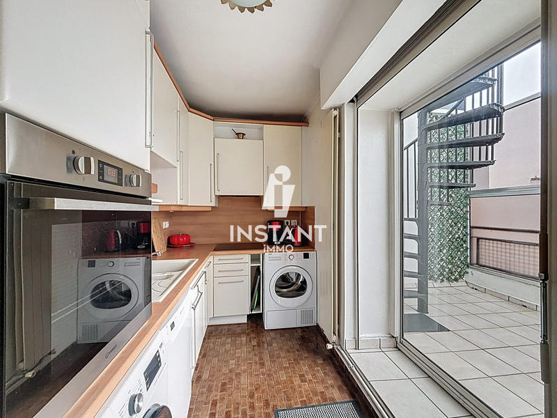 Appartement - 85 m² - 5 pièces