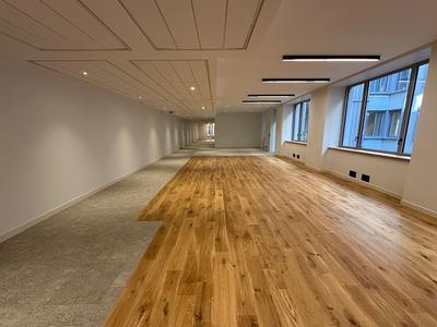 Bureau - 301 m² - 1 pièce