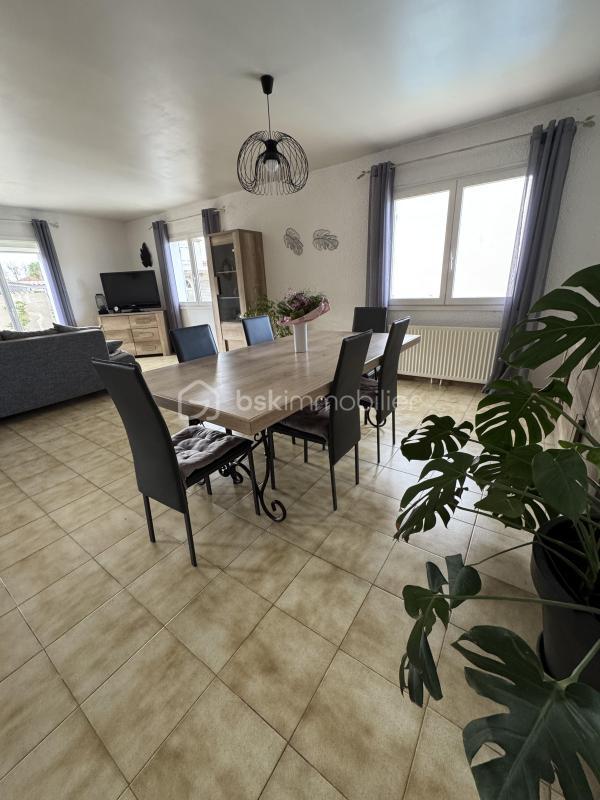 Maison traditionnelle - 135 m² - 5 pièces