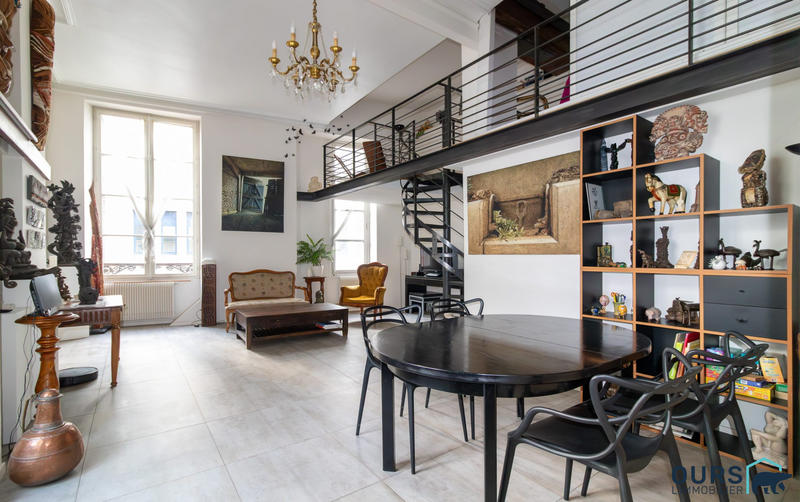 Appartement - 112 m² - 5 pièces