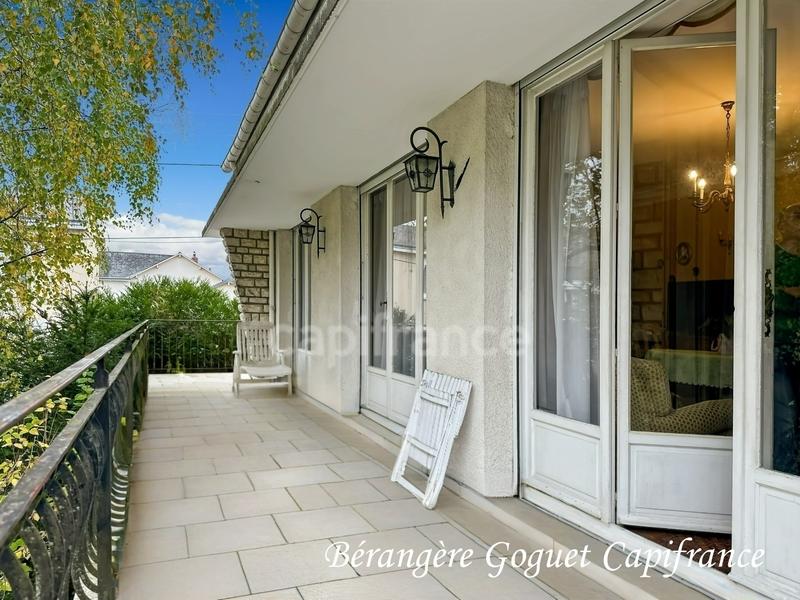 Maison - 174 m² - 8 pièces