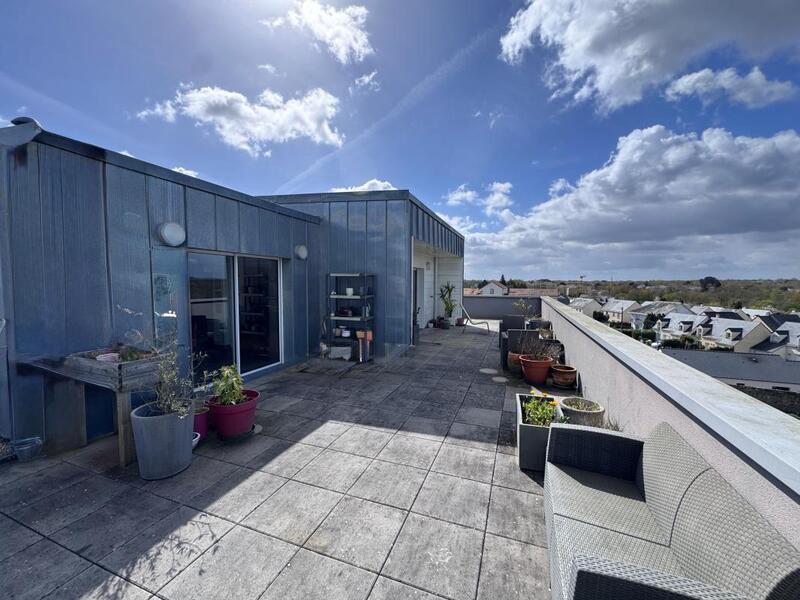 Penthouse - 127 m² - 4 pièces