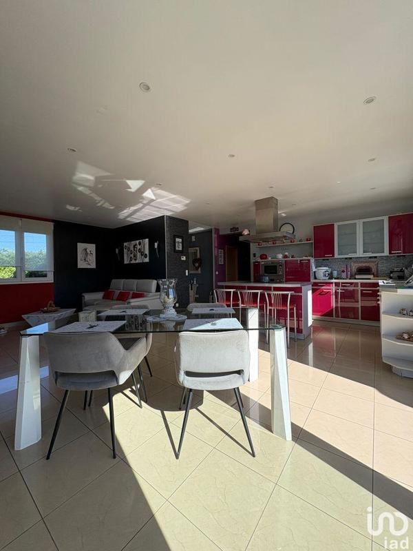 Maison - 108 m² - 4 pièces