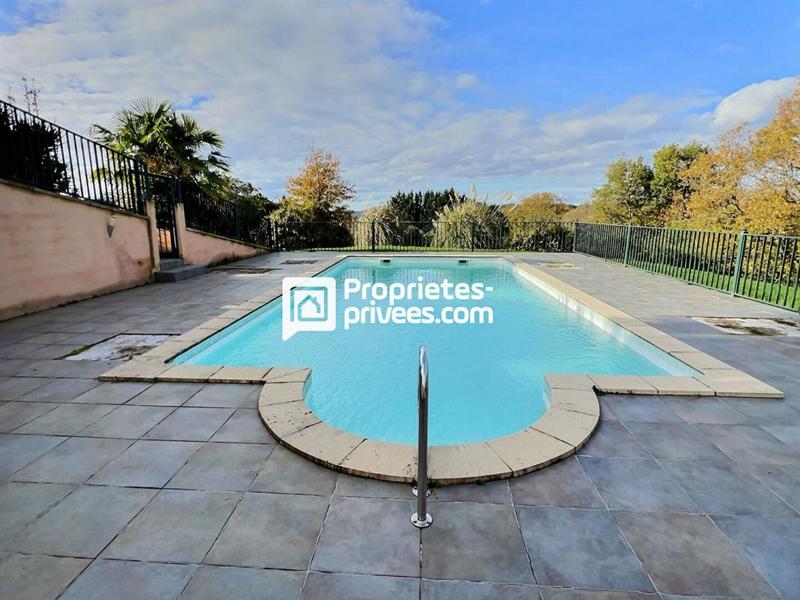 Maison - 190 m² - 5 pièces