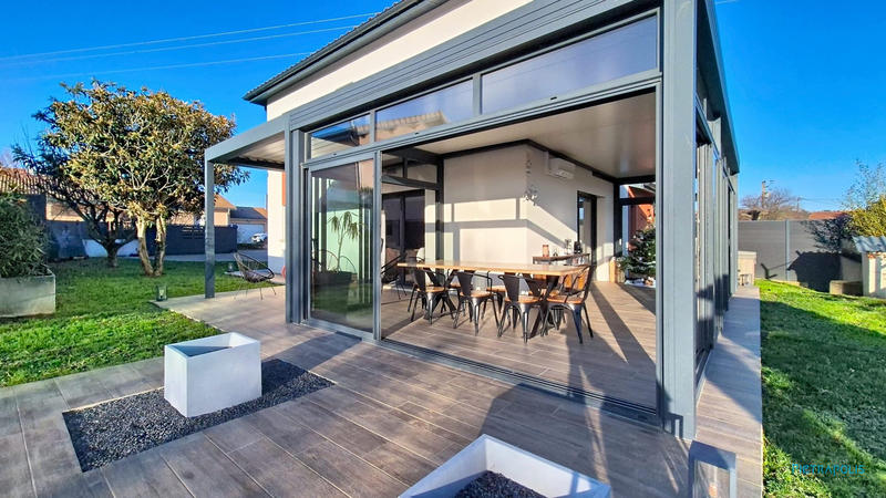 Maison traditionnelle - 140 m² - 6 pièces