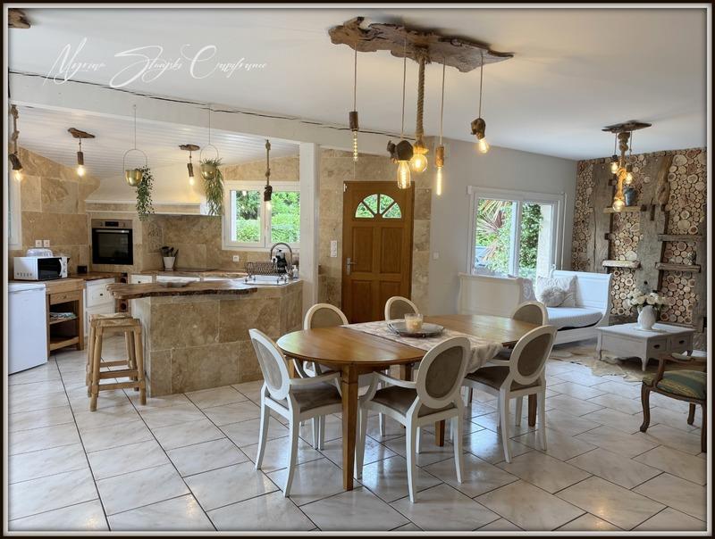 Maison - 110 m² - 4 pièces