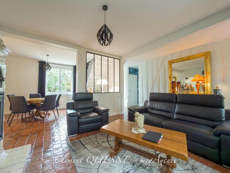 Maison - 182 m² - 7 pièces