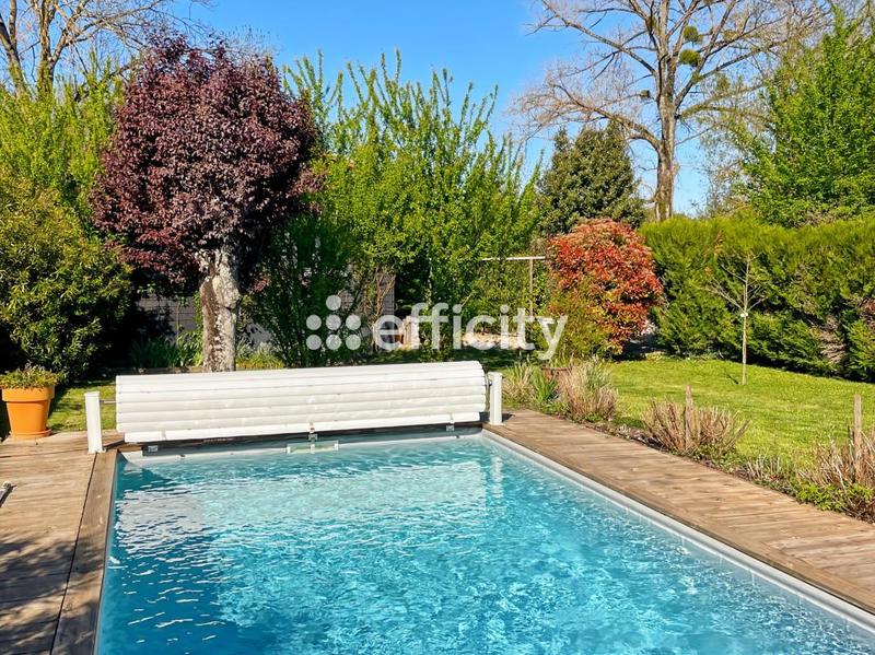 Maison - 192 m² - 7 pièces