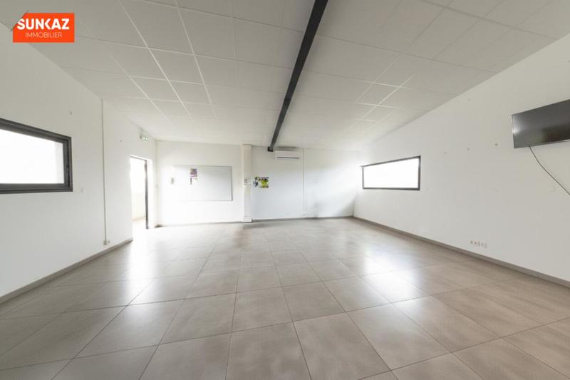 Local commercial - 152 m²