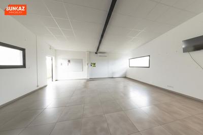 Local commercial - 152 m²