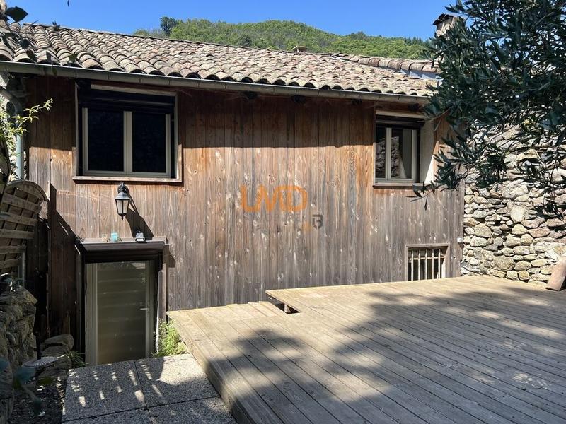 Maison - 133 m² - 6 pièces