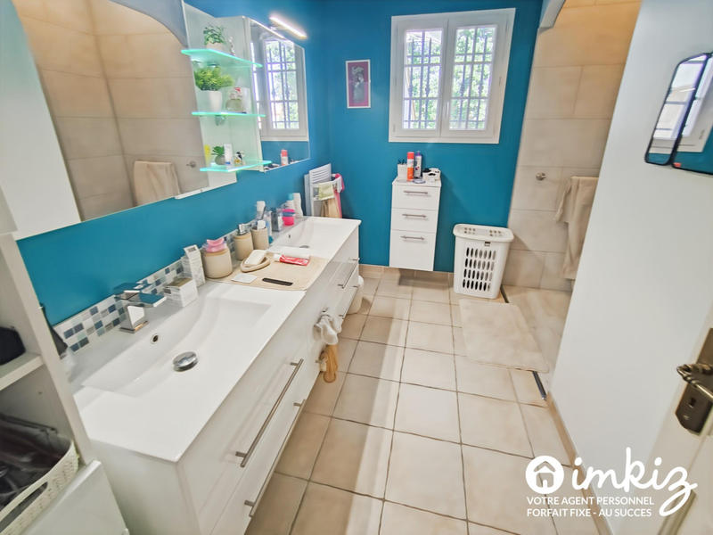 Maison - 408 m² - 13 pièces