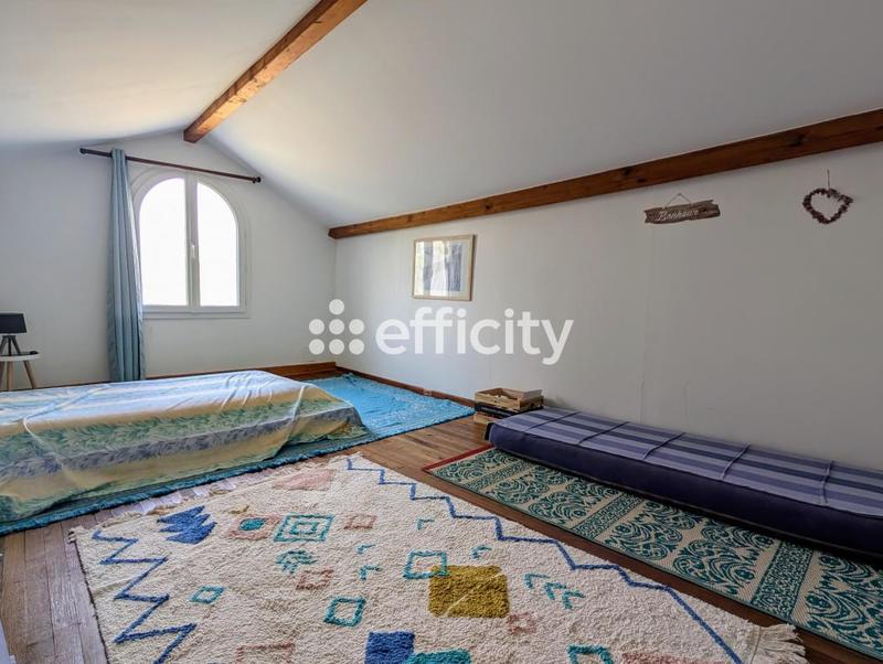 Maison - 150 m² - 8 pièces