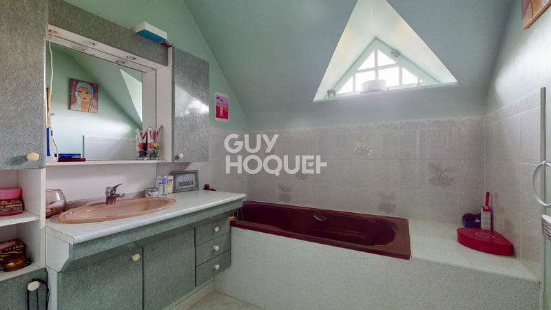 Maison - 168 m² - 7 pièces