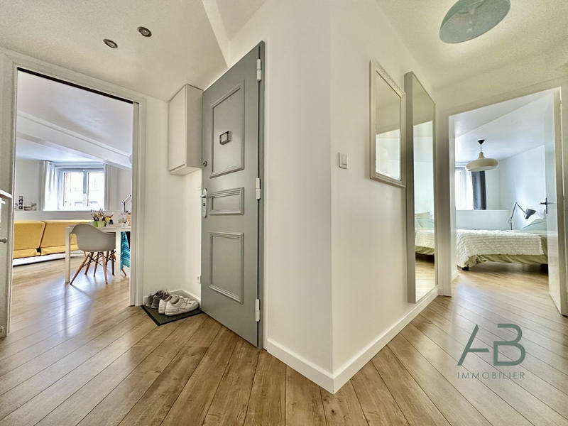 Appartement - 64 m² - 3 pièces