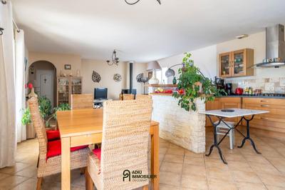 Maison - 104 m² - 4 pièces
